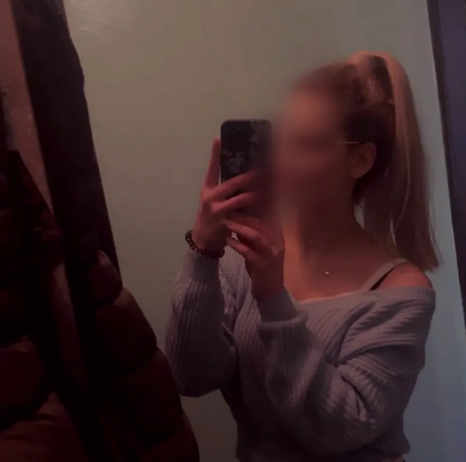 Carina, 26