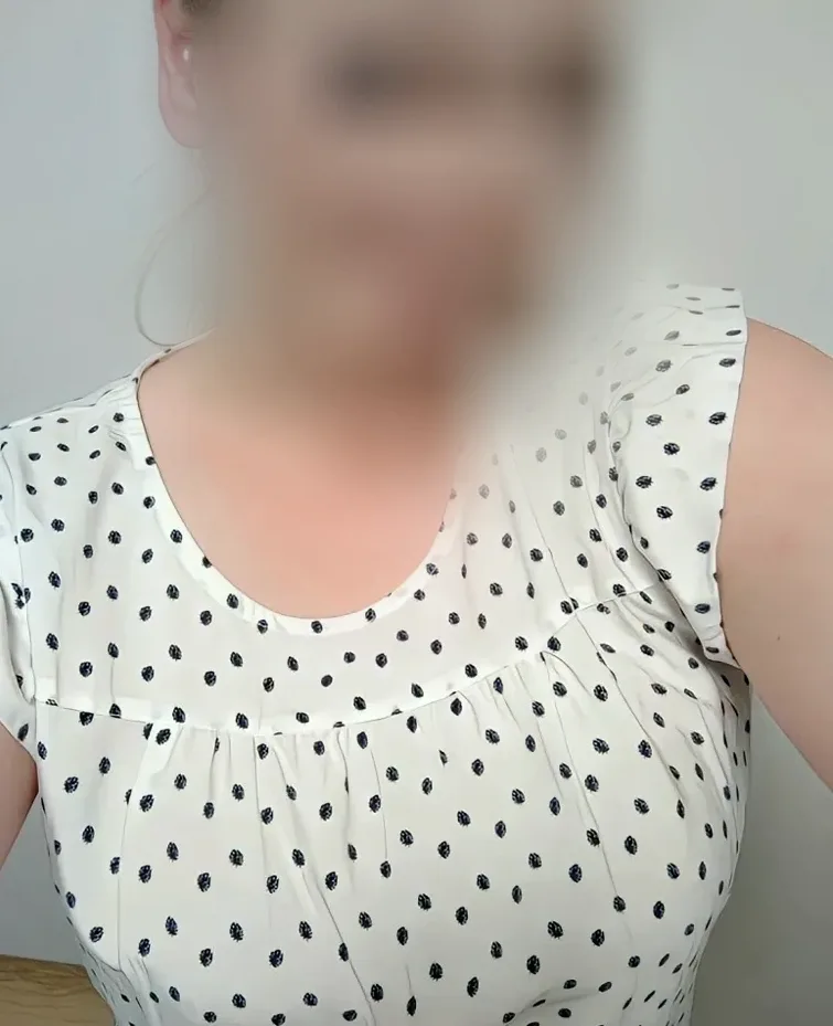Fatima, 21