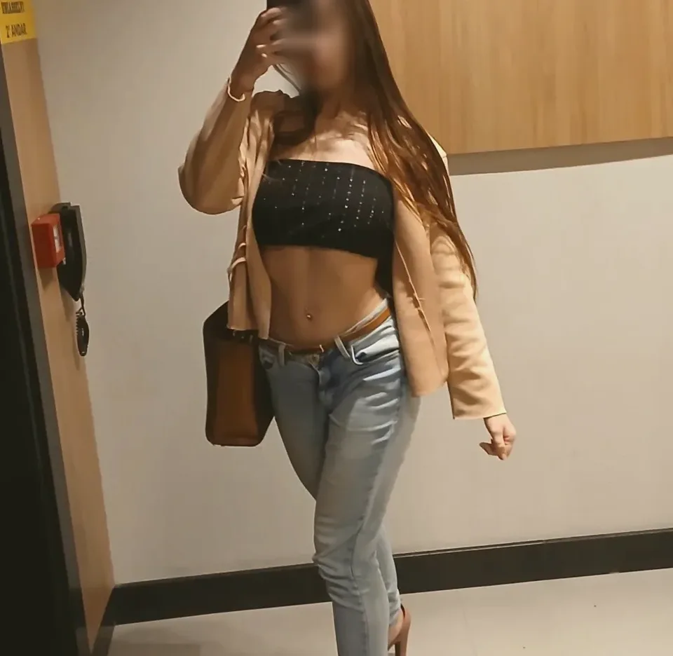 Hanna, 21