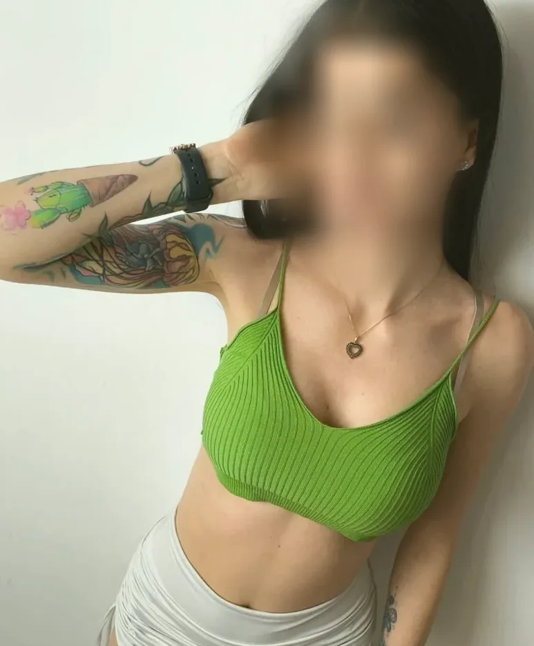 Jeanette, 28