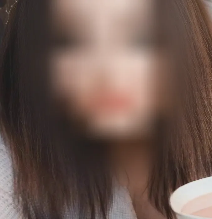 Maja, 23
