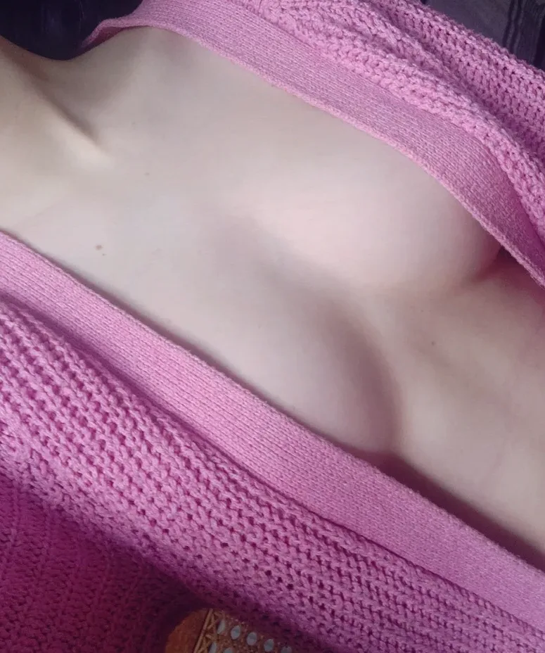 Monica, 33
