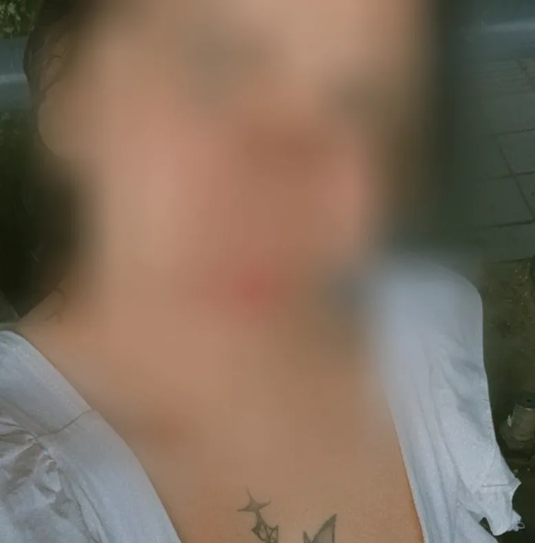 Sandra, 22