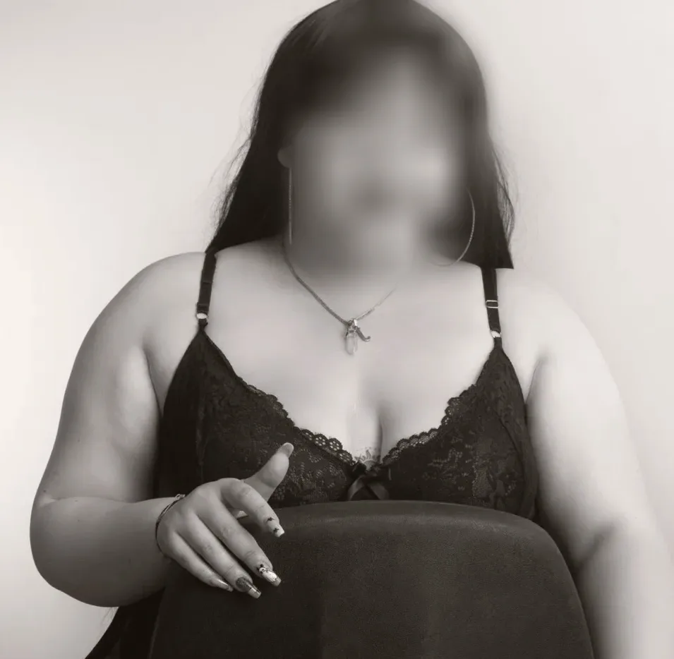 Sofie, 26